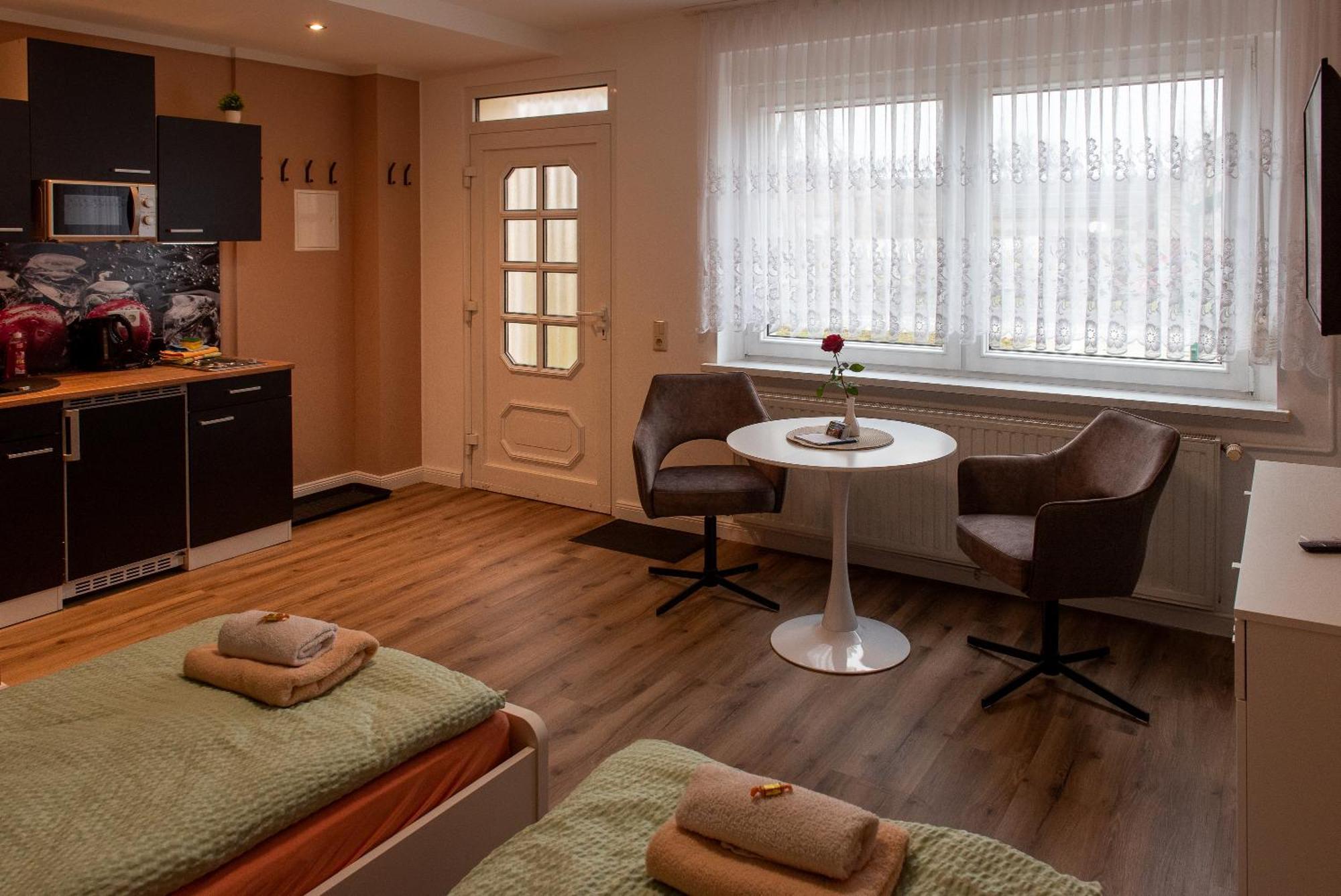 Top-Moderne Ferienwohnung Und Apartments Auf Frueherem Wunderschoenen Bauernhof Im Elbe-Elster-Kreis In Brandenburg Bei Herzberg-Elster, Schoenewalde, Holzdorf Ngoại thất bức ảnh