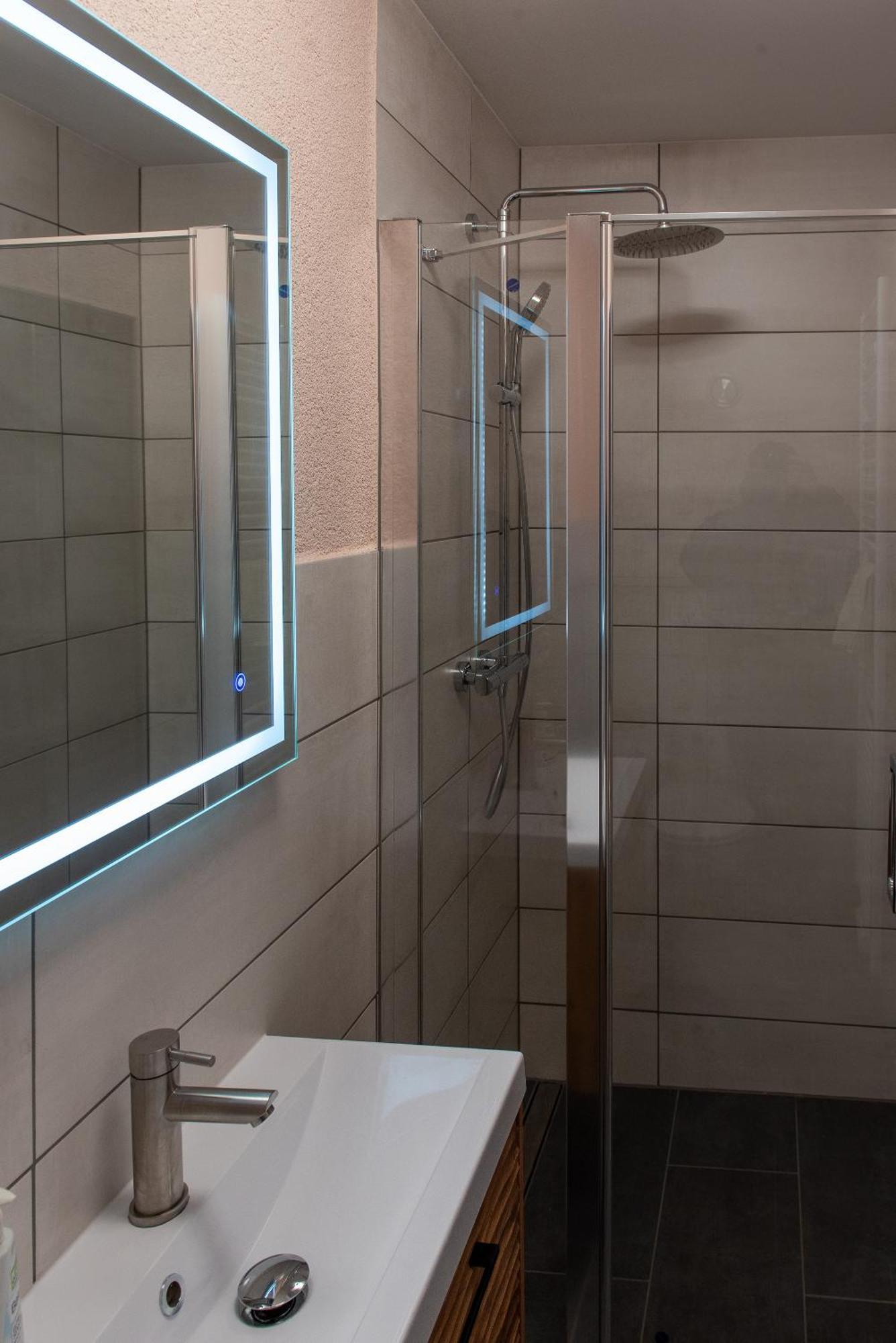 Top-Moderne Ferienwohnung Und Apartments Auf Frueherem Wunderschoenen Bauernhof Im Elbe-Elster-Kreis In Brandenburg Bei Herzberg-Elster, Schoenewalde, Holzdorf Ngoại thất bức ảnh