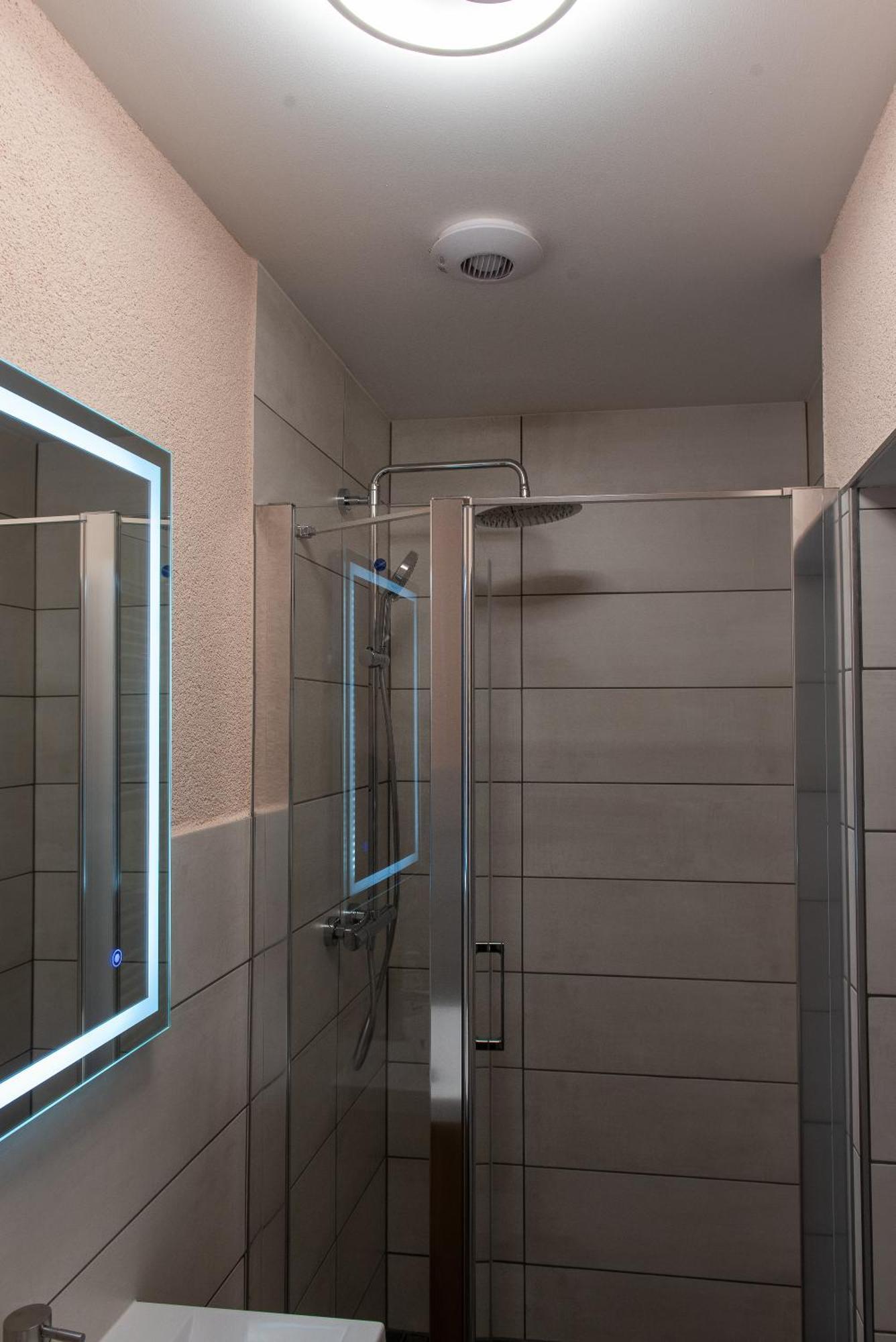 Top-Moderne Ferienwohnung Und Apartments Auf Frueherem Wunderschoenen Bauernhof Im Elbe-Elster-Kreis In Brandenburg Bei Herzberg-Elster, Schoenewalde, Holzdorf Ngoại thất bức ảnh